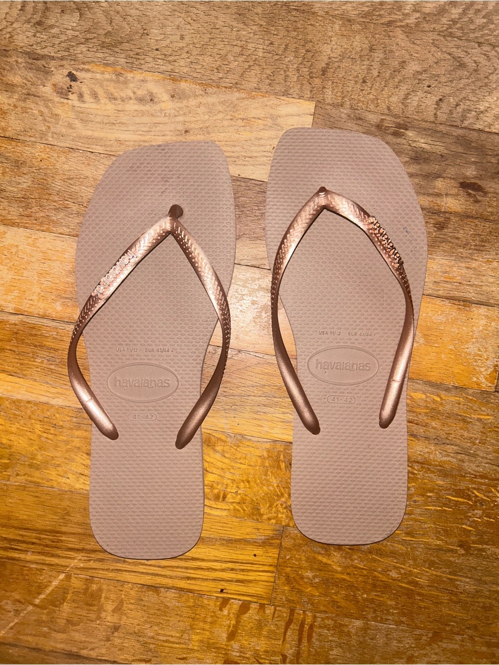Havaianas Women's Rose Gold Flip Flops Sandals